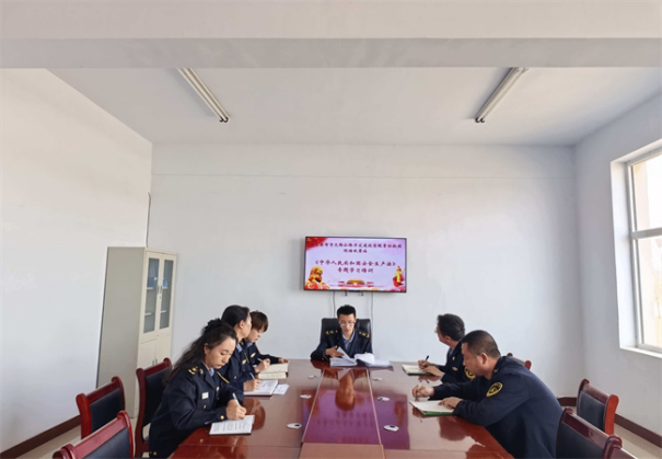 天路公司团结收费站组织开展《安全生产法》专题学习培训